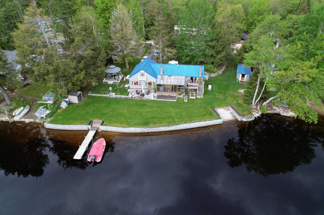 Welcome To The Lake Northwood Екстер'єр фото