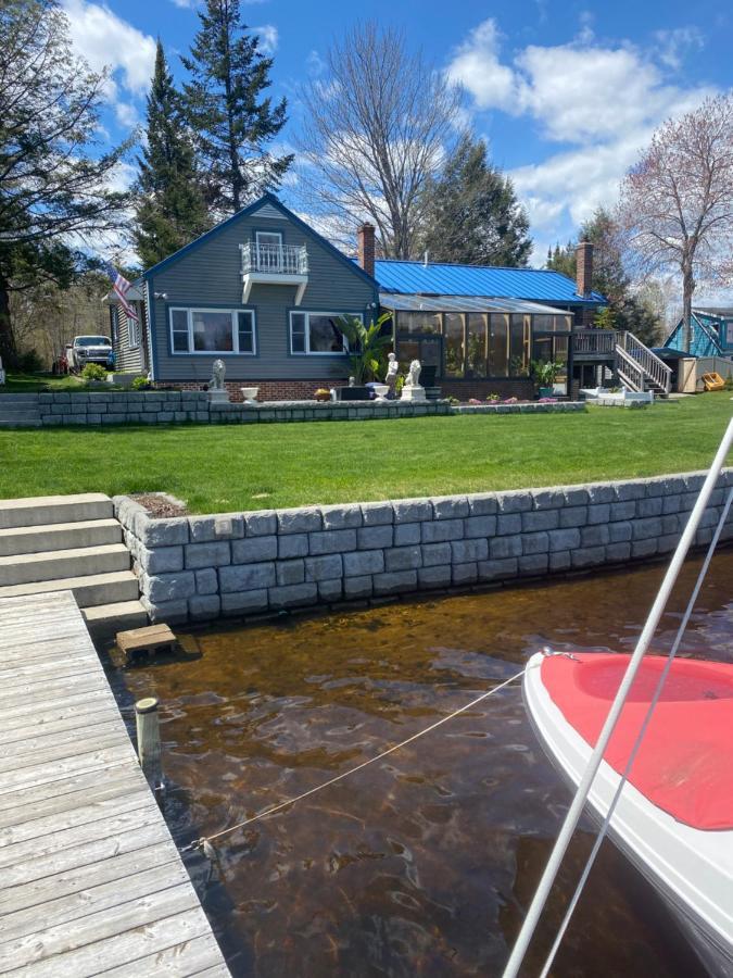 Welcome To The Lake Northwood Екстер'єр фото