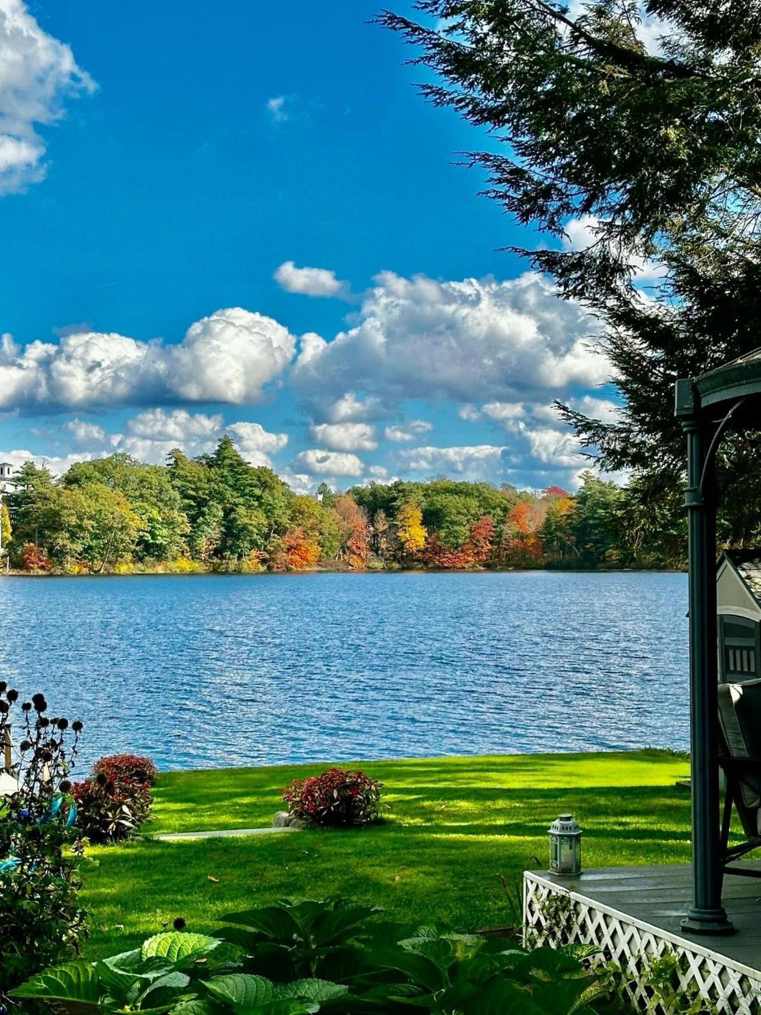 Welcome To The Lake Northwood Екстер'єр фото