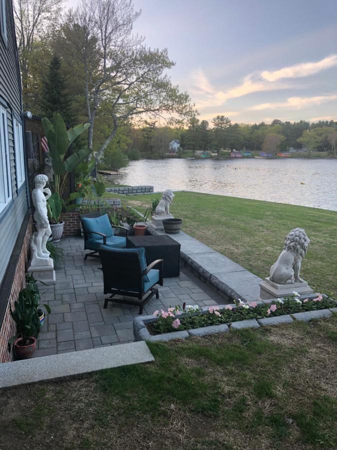 Welcome To The Lake Northwood Екстер'єр фото